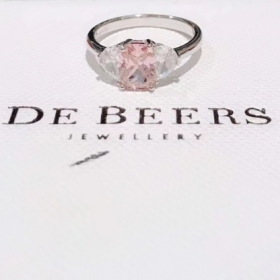 2020 De Beers  18k Platinum  Pink Diamond Ring